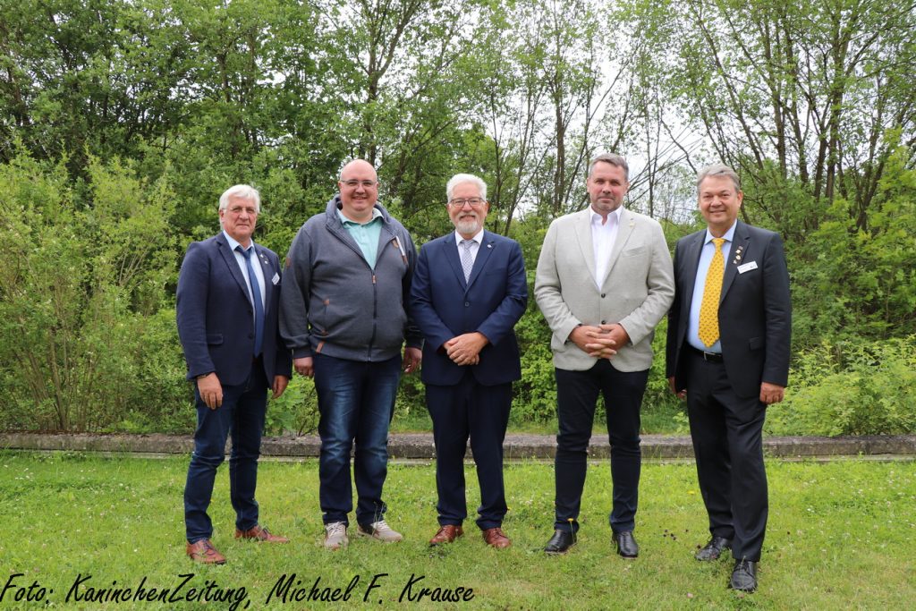 ZDRK-Vizepräsident Jörg Peterseim, ZDRK-Jugendleiter Axel Pütz, ZDRK-Schriftführer Peter Kalugin, Herdbuch-Abteilungsleiter Matthias Gössler und ZDRK-Präsident Bernd Graf. Foto: Michael F. Krause